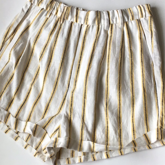 Love Tree Linen Shorts - Picture 2 of 8